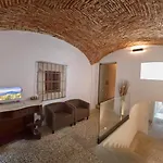 Apartment Deluxe *