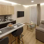 Apartment Deluxe *