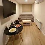 Apartment Deluxe Caces