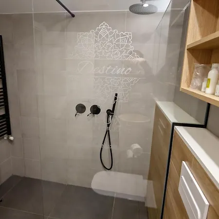 Deluxe